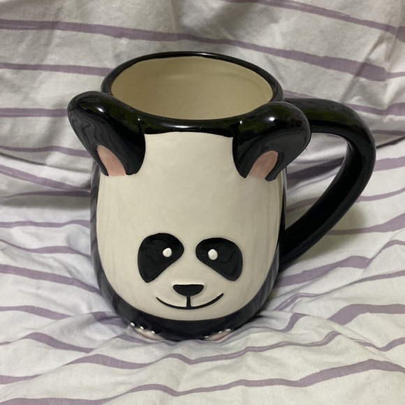 3/$20 ✨ Panda Mug - Picture 3 of 4